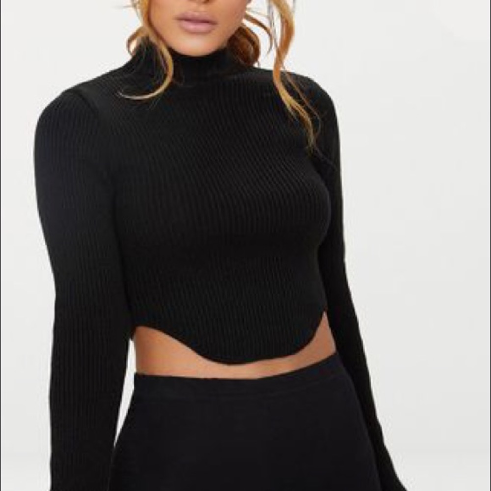 SOLD NWT PLT Petite Black high neck curve hem